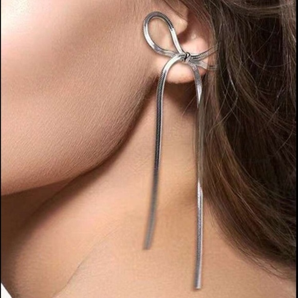 Silver bow earrings anthro - Picture 1 of 3